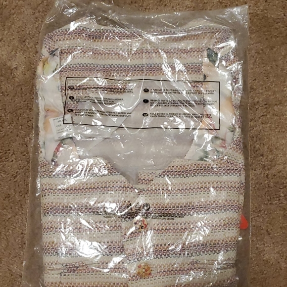 Pastel Striped Commit to Interest Vest in Stripes - Picture 3 of 9